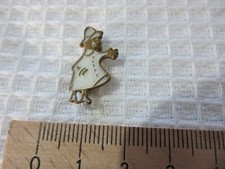 PETER STORM WHITE VINTAGE PIN