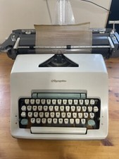 Olympia Werke AG TypeWriter Vintage Retro Mechanical West-Germany Wilhemshaven