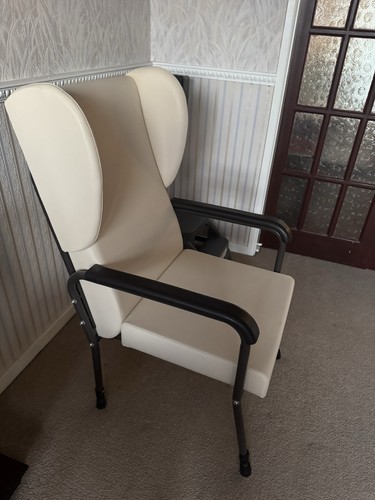 Aidapt chelsfield wingback - chelsfield,
