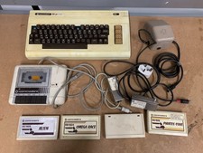 Vtg COMMODORE 64 Home Computer