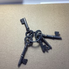 Antique Keys for cabinets  and doors set of 5 on ring 