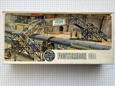 Airfix OO Gauge Footbridge Kit