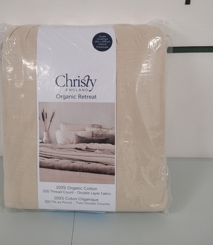 Christy organic retreat - christy, single