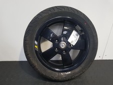 PIAGGIO VESPA GTS 300 FRONT