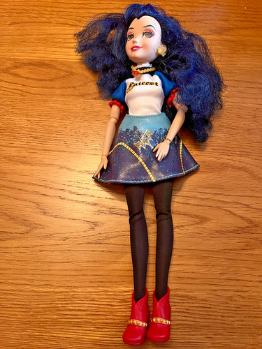 Disney descendants isle - descendants, of