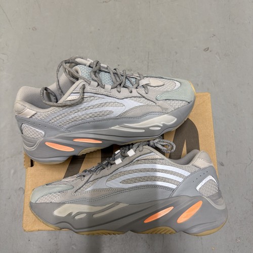 Yeezy boost 700 inertia uk9 - v2,