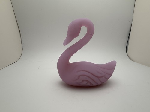 Fenton satin lavender swan art - satin,