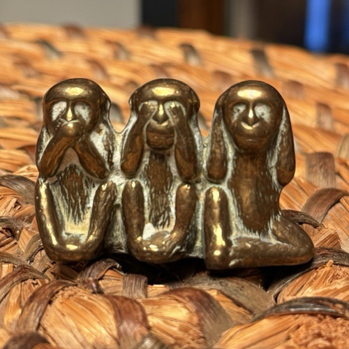 Three wise monkeys - three,