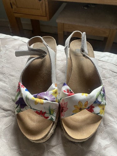 Ladies preowned scholl - preowned,