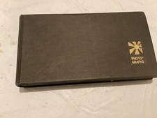 Vintage 1930/1940s Green Photo