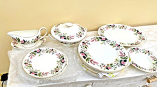 Wedgwood Hathaway Rose Bone China 18 piece Dinner service pink roses 1980's