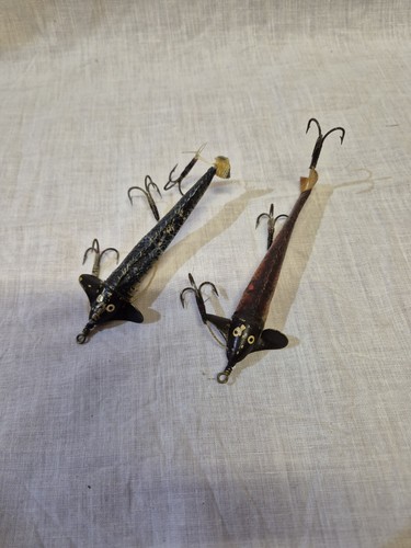 Vintage leather and brass - 2×,