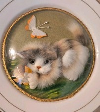 Vintage 3D Kitsch Kitten