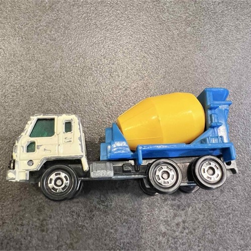 Tomica nissan diesel mixer - tomica,