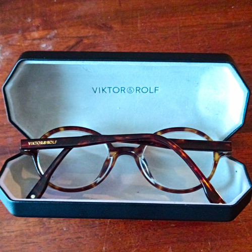 Viktor rolf round - viktor&rolf, tortoise