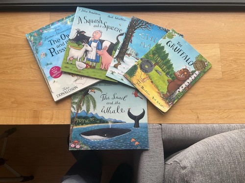 Julia donaldson books - julia, donaldson.