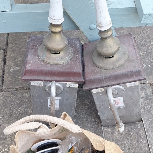 Hand pull beer - , pumps