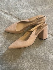 Mantaray Heels Size 6 