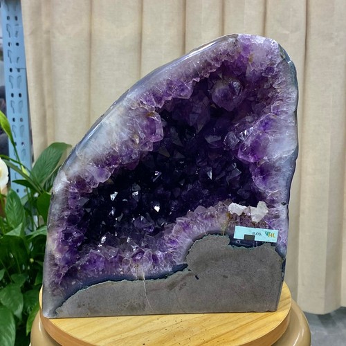 63lb large natural amethyst - 17.63lb,