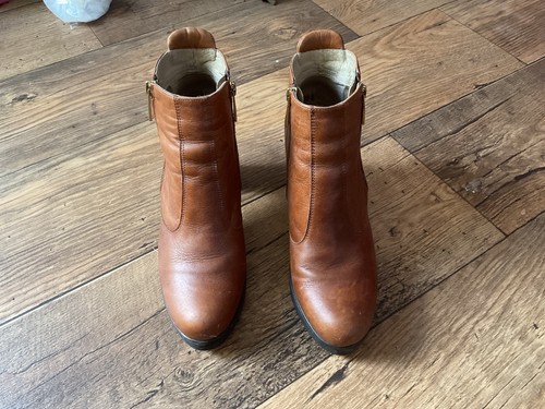 Russell and bromley ankle - russell,