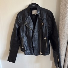 Woman river island - island, leather