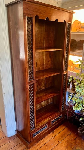 Large wooden bookcase - large,