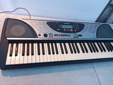 YAMAHA PSR-240  KEYBOARD