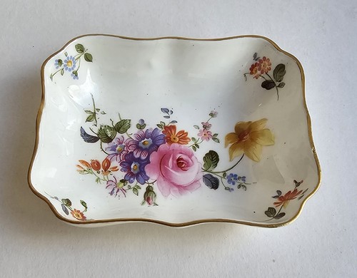 Royal crown derby floral pin - royal,