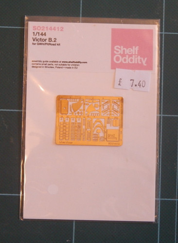 Shelf oddity s0214412 - shelf, victor