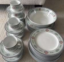 32 Piece Studio Nova Pueblo