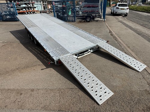 Tiltbed 3500kg car trailer tri - 3500kg,
