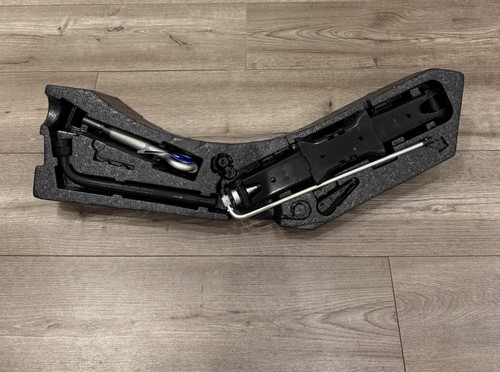 Volvo xc40 2017 - 2017-2025, tool