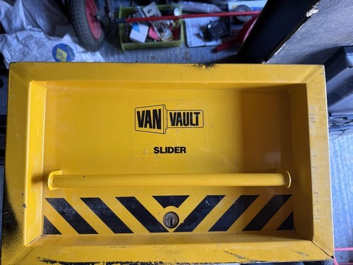 Van vault slider - vault, slider/draw