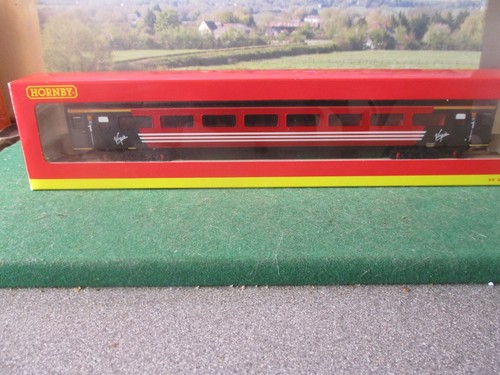 Hornby mk3 first class - 00,