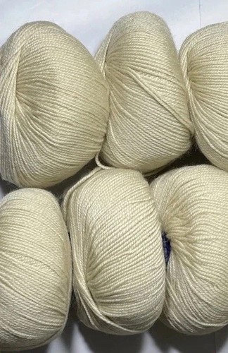 Merino wool blend yarn 5x - merino, dk