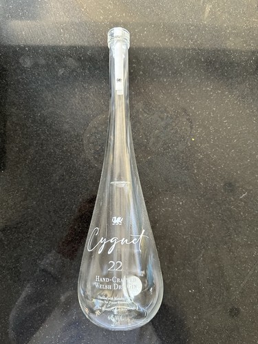 Empty cygnet welsh gin 70cl - empty, 22