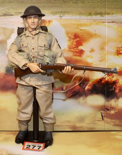 Scale loose as - 1/6, pictured
