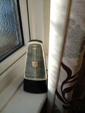 Nikko Seiki metronome