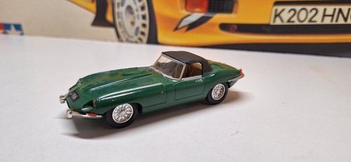 Dinky matchbox jaguar e - jaguar, type