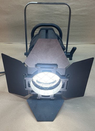 Selecon acclaim fresnel - selecon,