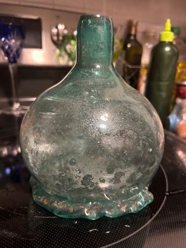 17th 18th spanish bottle - c,