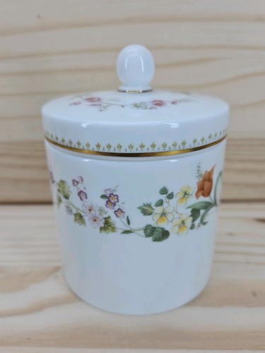 Wedgwood mirabelle trinket pot - trinket,
