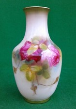 ROYAL WORCESTER HADLEY ROSES VASE - SIGNED SPILSBURY - DATED 1928.