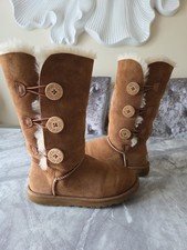 UGG BAILEY BUTTON TRIPLET