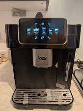 Beko CEG7302B Bean to Cup Coffee Machine – 19 Bar – Steam Wand 