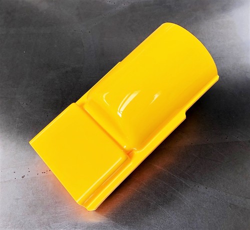 Exhaust duct for sawguard - for,