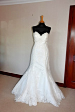 Mark Lesley wedding dress
