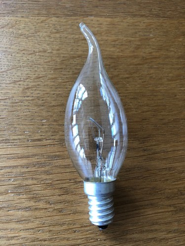 Bent flame tip wick - wick, candle