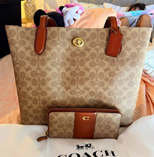 Coach signature monogram - coach,