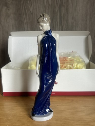 Lladro nao elegant lady - elegant,